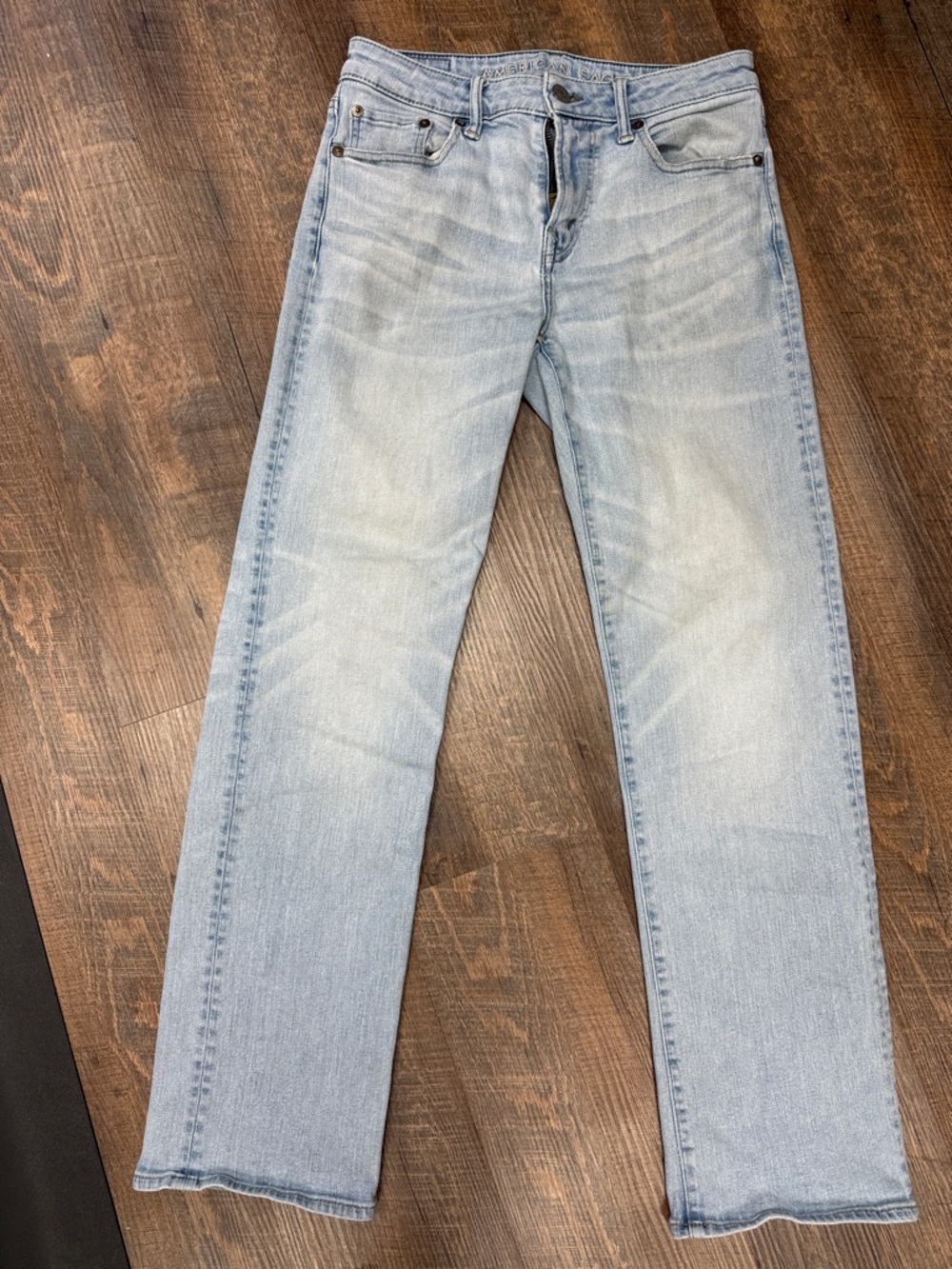 Light Wash Men’s Straight Jeans - Classic Casual Style men’s American eagle